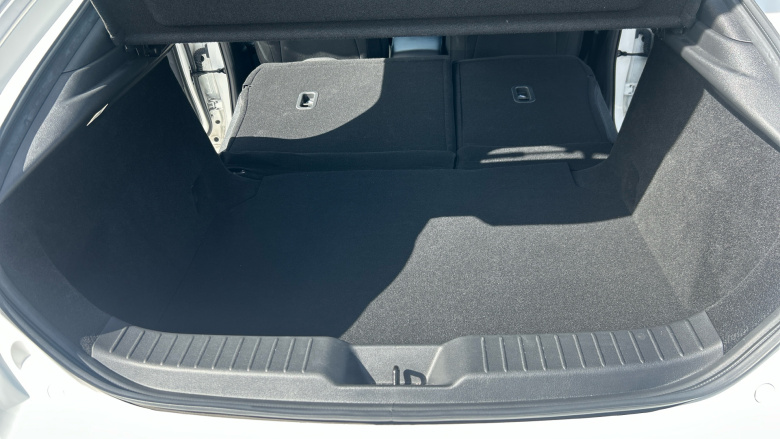 Mazda 3 2.0 e-Skyactiv G MHEV SE-L 5dr Petrol Hatchback